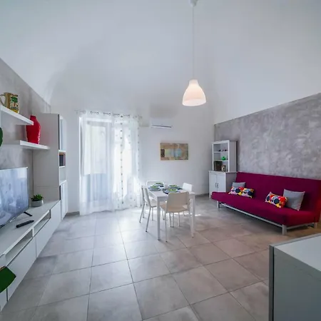 Casa Penninello 1 Apartment *